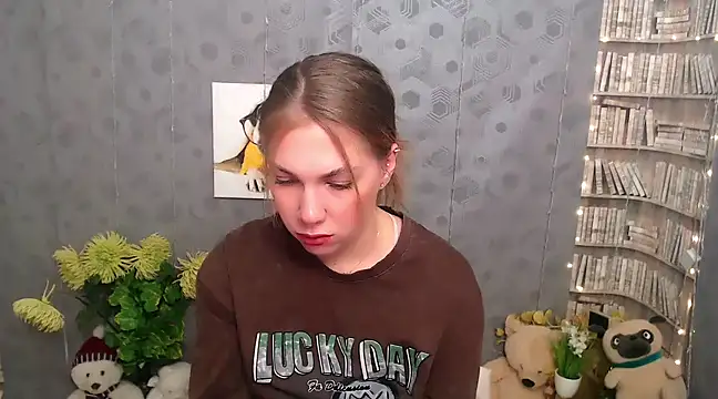 Snapshot of Sport_Tall_Doll chatting on 03-22-25, 10:49 Sport Tall Doll online show from 03-22-25, 10:49