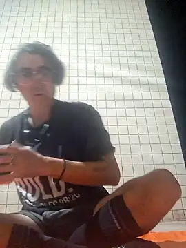 shaved online show from 11-26-25, 06:58