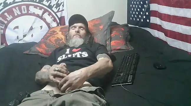 Snapshot of Spotless_Load chatting on 02-05-25, 10:44 Spotless Load online show from 02-05-25, 10:44