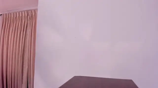 Snapshot of tiana_cruz chatting on 01-09-26, 11:35 tiana cruz online show from 01-09-26, 11:35