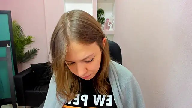 Persephoni online show from 01-17-26, 04:54