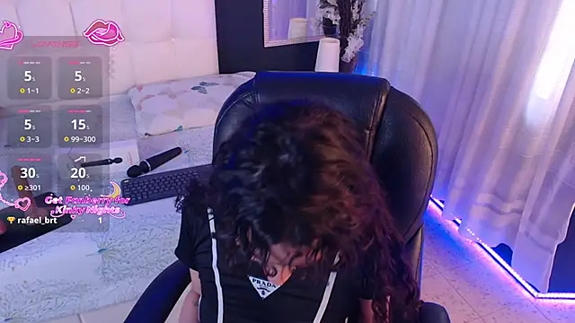 LiaVillalobos online show from 12-13-25, 07:53