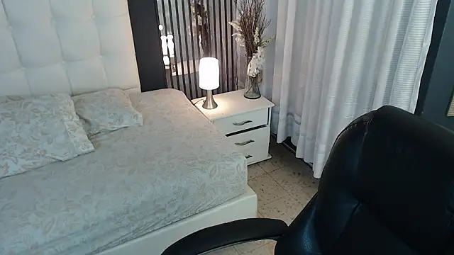 LiaVillalobos online show from 02-10-26, 11:58