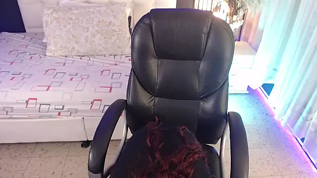 LiaVillalobos online show from 04-07-26, 01:11