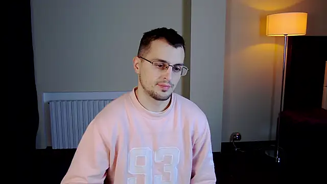 Snapshot of Friend12321 chatting on 02-21-25, 03:56 Friend12321 online show from 02-21-25, 03:56