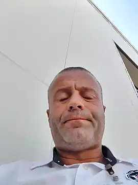 Snapshot of muscularsexy chatting on 09-11-25, 08:47 muscularsexy online show from 09-11-25, 08:47