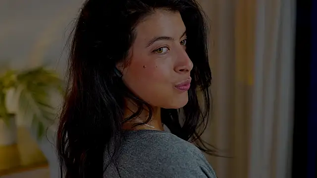 anabelcurvy online show from 11-17-25, 06:03