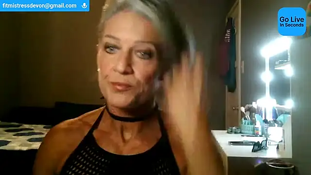 Devon2020 online show from 05-29-26, 02:42