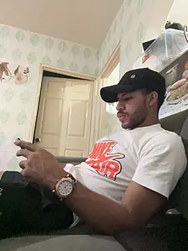 Criistianprado19cm online show from 05-25-26, 01:55