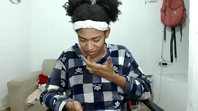 angelamarie1 online show from 11-15-25, 06:22