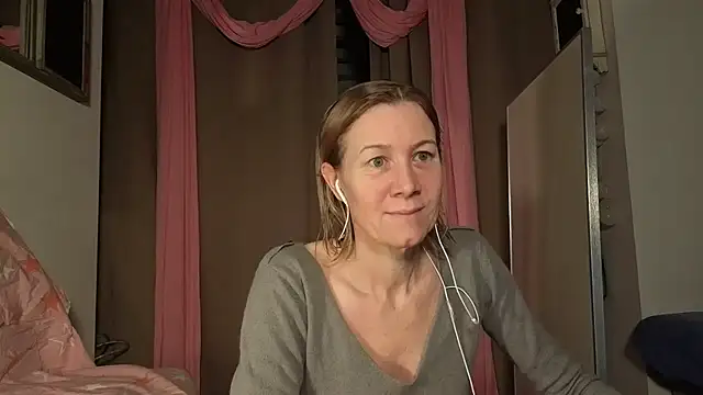 Lola Belgium online show from 02-03-26, 07:13