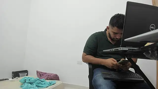 isearchcompany online show from 12-16-25, 02:33