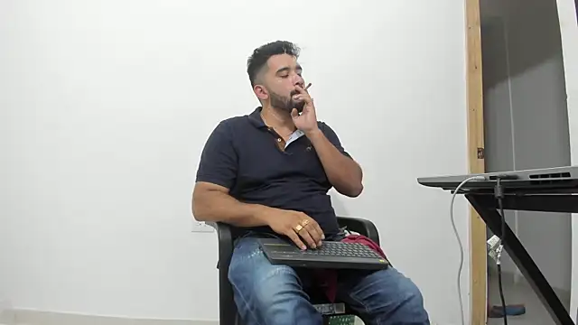 isearchcompany online show from 12-20-25, 04:41