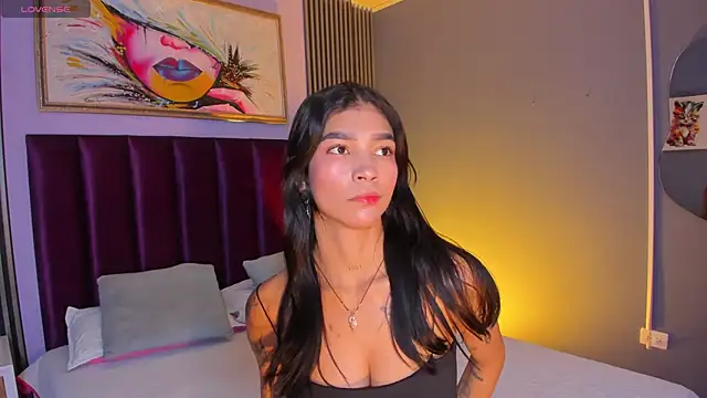 LauraAristizabal online show from 06-30-26, 12:06