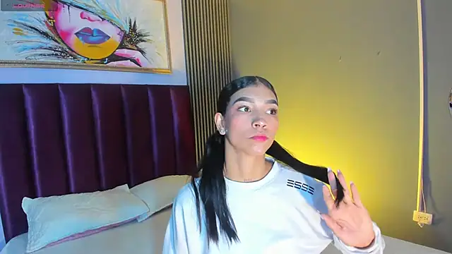 LauraAristizabal online show from 07-11-26, 12:08