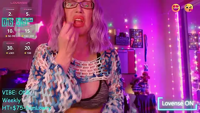 EmmaIsHere online show from 01-08-26, 01:57