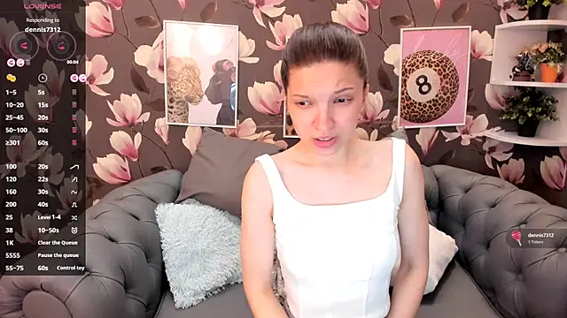 Snapshot of MelaniGrand chatting on 06-29-26, 08:42 MelaniGrand online show from 06-29-26, 08:42