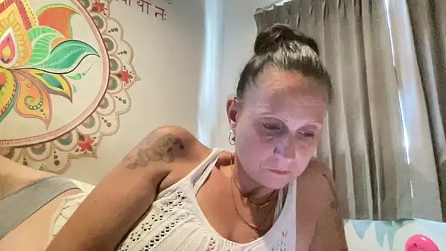 Sexy-Mel online show from 12-03-25, 04:53