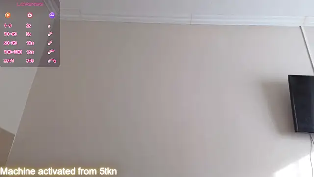 Snapshot of MaryHillx chatting on 09-23-25, 07:00 MaryHillx online show from 09-23-25, 07:00