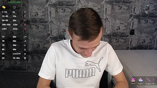 Snapshot of Oliver_Fresh chatting on 03-12-25, 08:08 Oliver Fresh online show from 03-12-25, 08:08