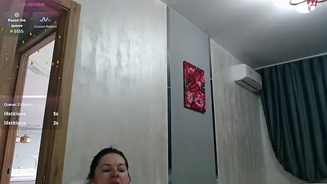 Stacy Davice online show from 11-26-25, 07:31