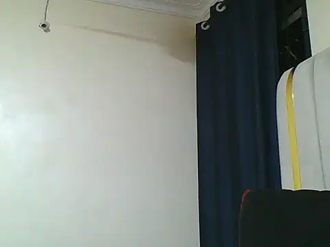 CuteJ online show from 03-21-25, 02:18