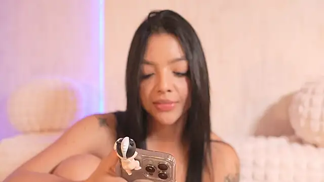 sarah hiill online show from 02-19-25, 11:46