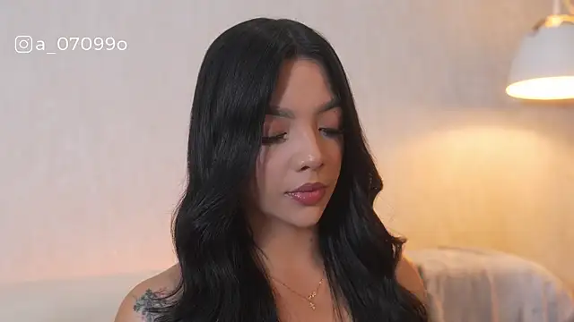 sarah hiill online show from 12-15-25, 10:03