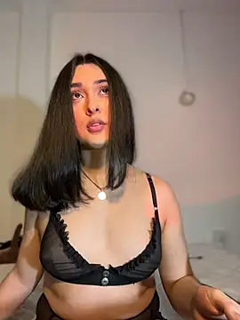 MiahWindsor online show from 02-12-26, 05:13