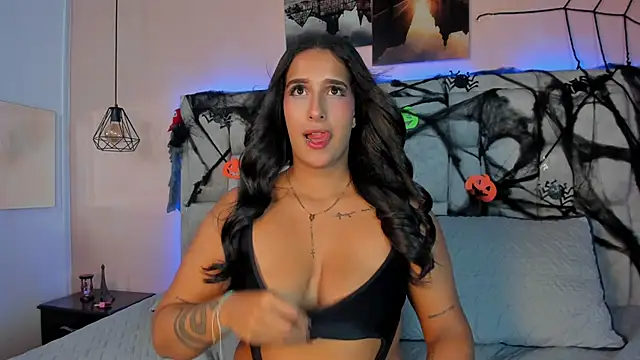 Stefhanyblow online show from 10-25-25, 05:26