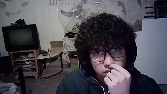 Emv2 online show from 04-21-26, 04:19