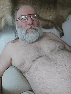 Snapshot of SexySantaC chatting on 06-28-26, 03:45 SexySantaC online show from 06-28-26, 03:45