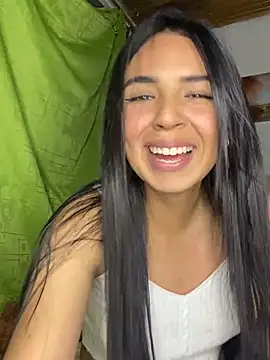 Miss Nicole online show from 12-14-24, 04:23