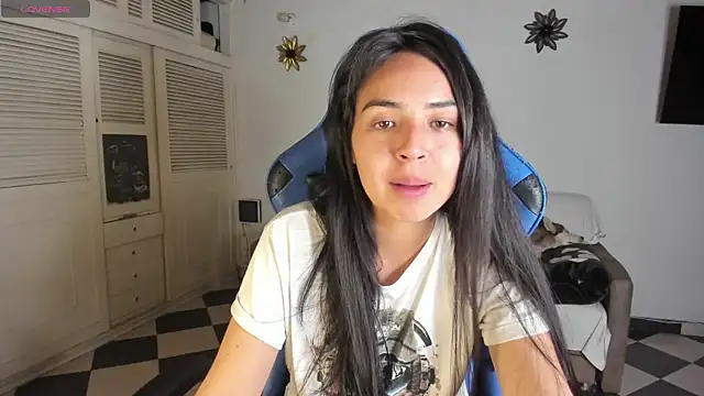 Miss Nicole online show from 12-27-24, 01:53