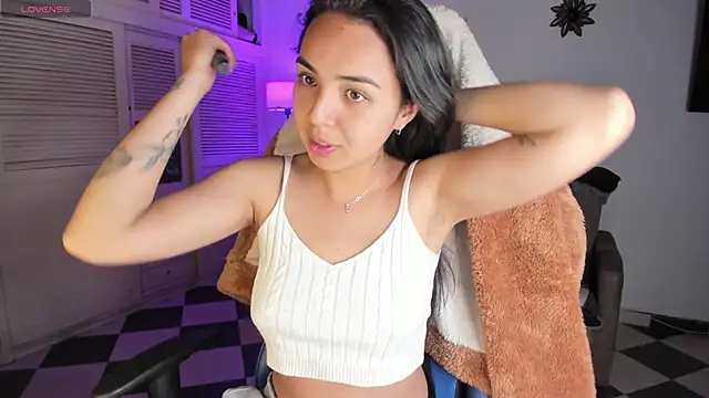 Miss Nicole online show from 01-08-25, 01:32