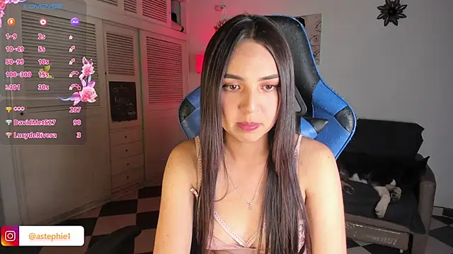 Miss Nicole online show from 01-23-25, 04:19