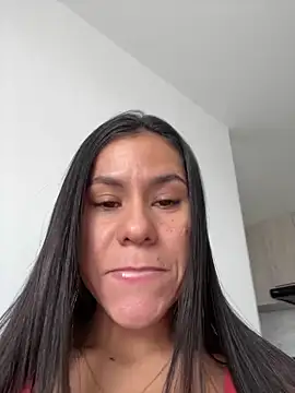 Snapshot of Reggie-Liam chatting on 02-26-25, 07:05 Reggie-Liam online show from 02-26-25, 07:05