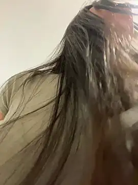 Snapshot of Reggie-Liam chatting on 03-11-25, 02:54 Reggie-Liam online show from 03-11-25, 02:54