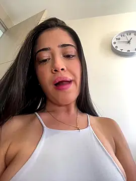 Snapshot of Reggie-Liam chatting on 09-27-25, 05:51 Reggie-Liam online show from 09-27-25, 05:51