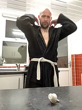 bigguy101 online show from 01-06-25, 07:20