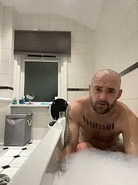 bigguy101 online show from 01-08-25, 05:37