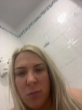 Bustyblondebabe32 online show from 03-20-26, 02:11