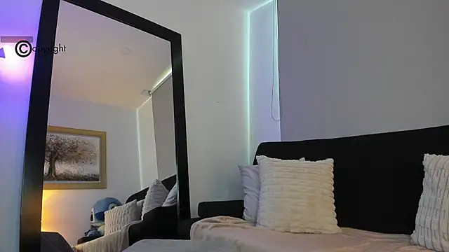 antonella dom1 online show from 04-28-26, 09:20