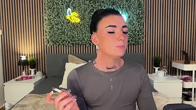 LizaRoxx online show from 10-13-25, 06:52