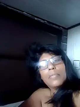 Snapshot of MsAttitude chatting on 01-23-25, 11:15 MsAttitude online show from 01-23-25, 11:15