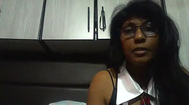 Snapshot of MsAttitude chatting on 02-28-25, 07:48 MsAttitude online show from 02-28-25, 07:48