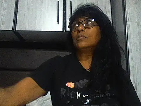 Snapshot of MsAttitude chatting on 03-14-25, 07:01 MsAttitude online show from 03-14-25, 07:01