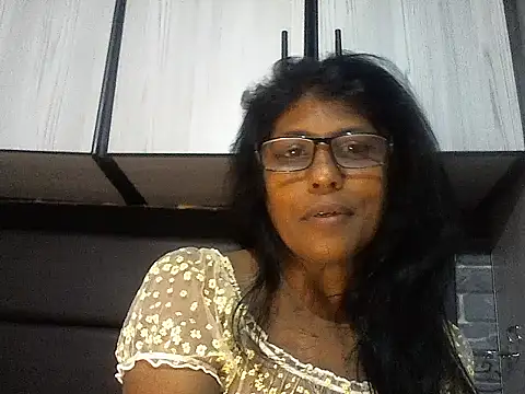 Snapshot of MsAttitude chatting on 09-09-25, 11:54 MsAttitude online show from 09-09-25, 11:54