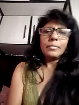 MsAttitude online show from 05-09-26, 02:55