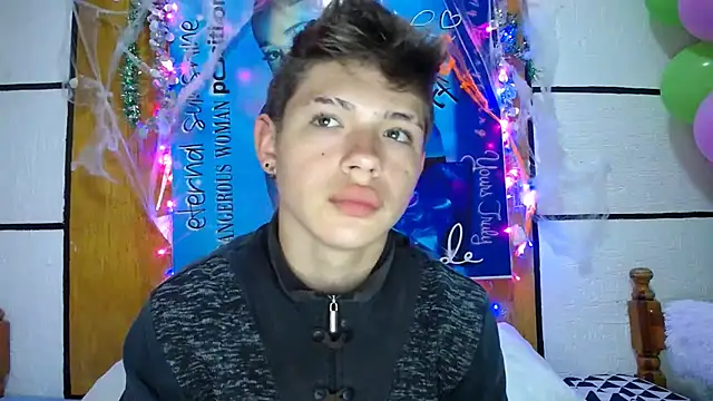 twinks big cock milkers online show from 12-13-24, 02:49